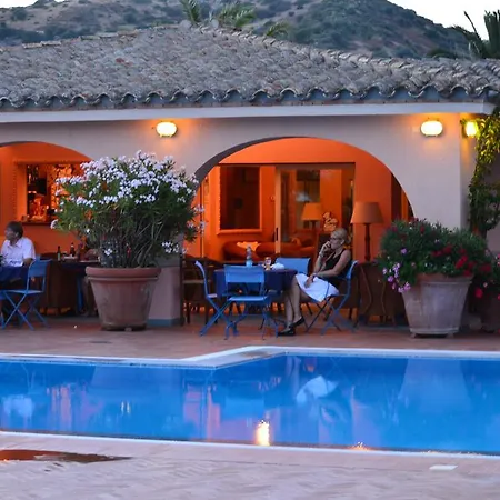 Hotel apartamentowy Fenicia Villasimius