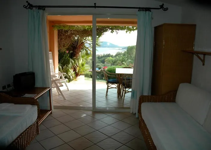 Апарт-отель Fenicia Вилласимиус